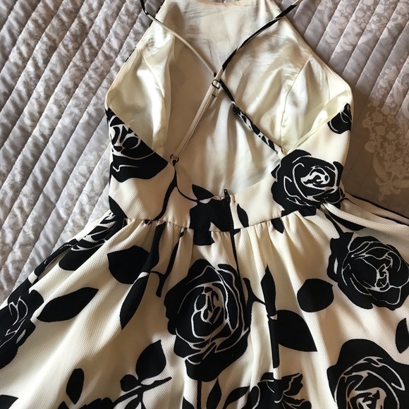 Black & White Floral Mini Cocktail Dress - Picture 5 of 6